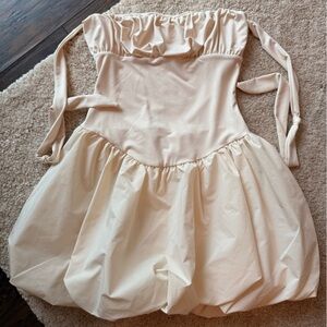 Balloon mini dress